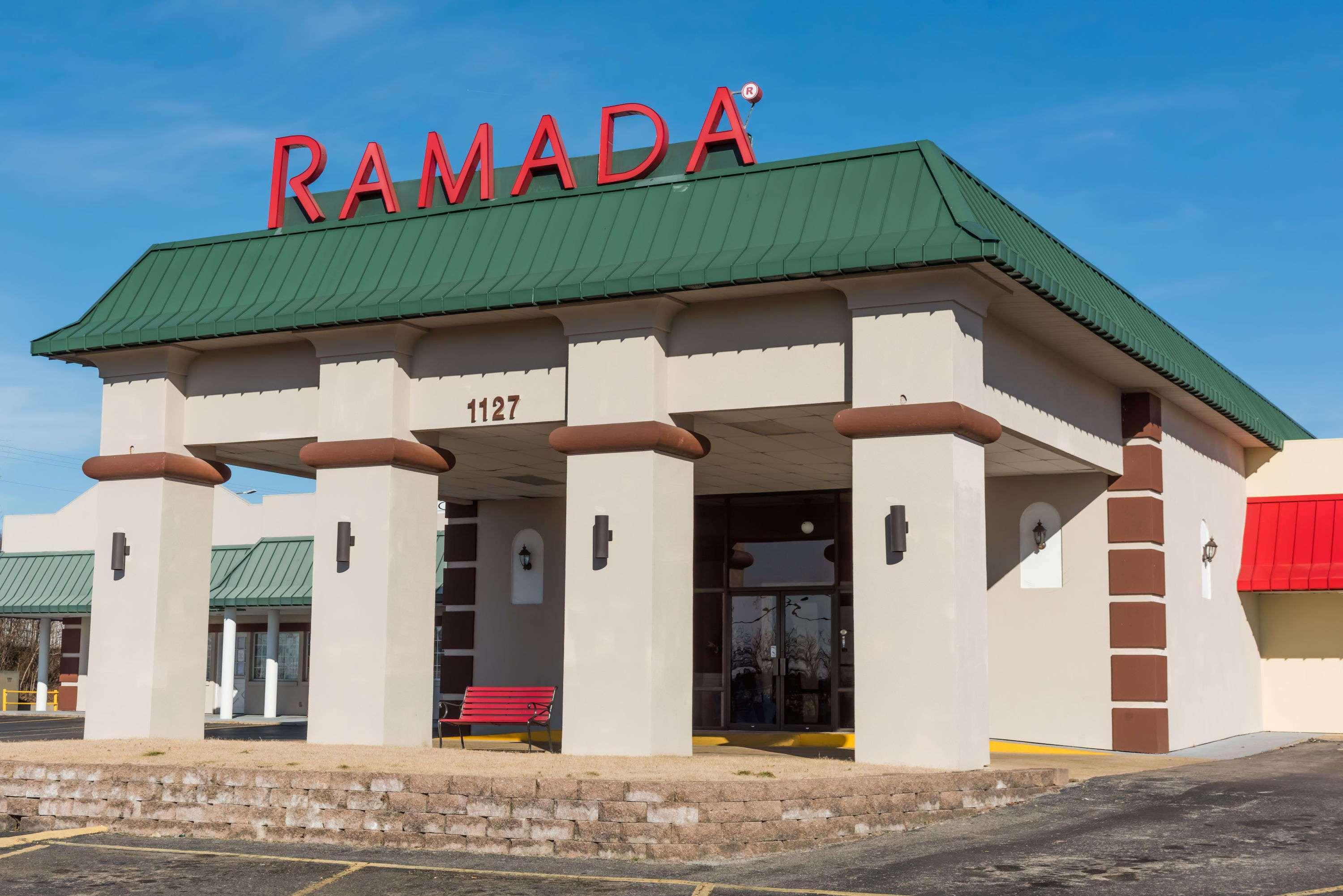 Ramada By Wyndham Маунтин-Хом Экстерьер фото